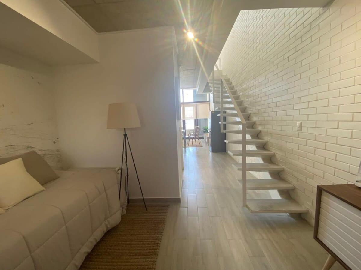 Hom I Envalparaiso, Loft Ubicado En Miradorbaron Parking 1613 *
